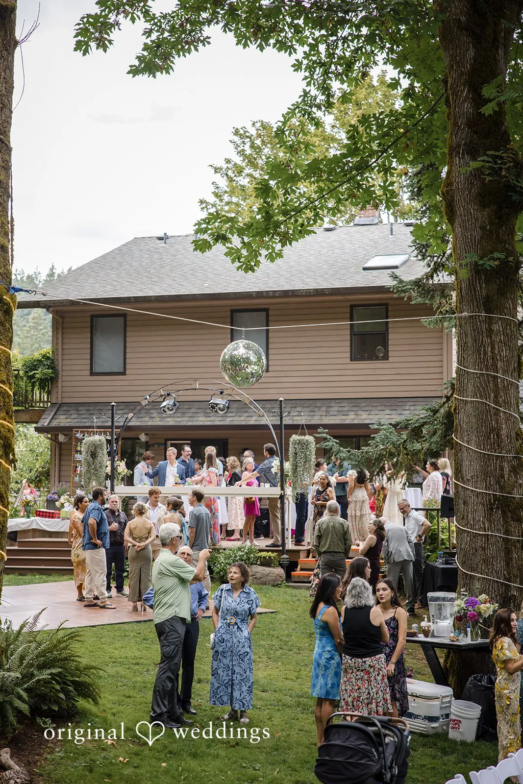Oregon Backyard Wedding // Nicolette & Michael -
