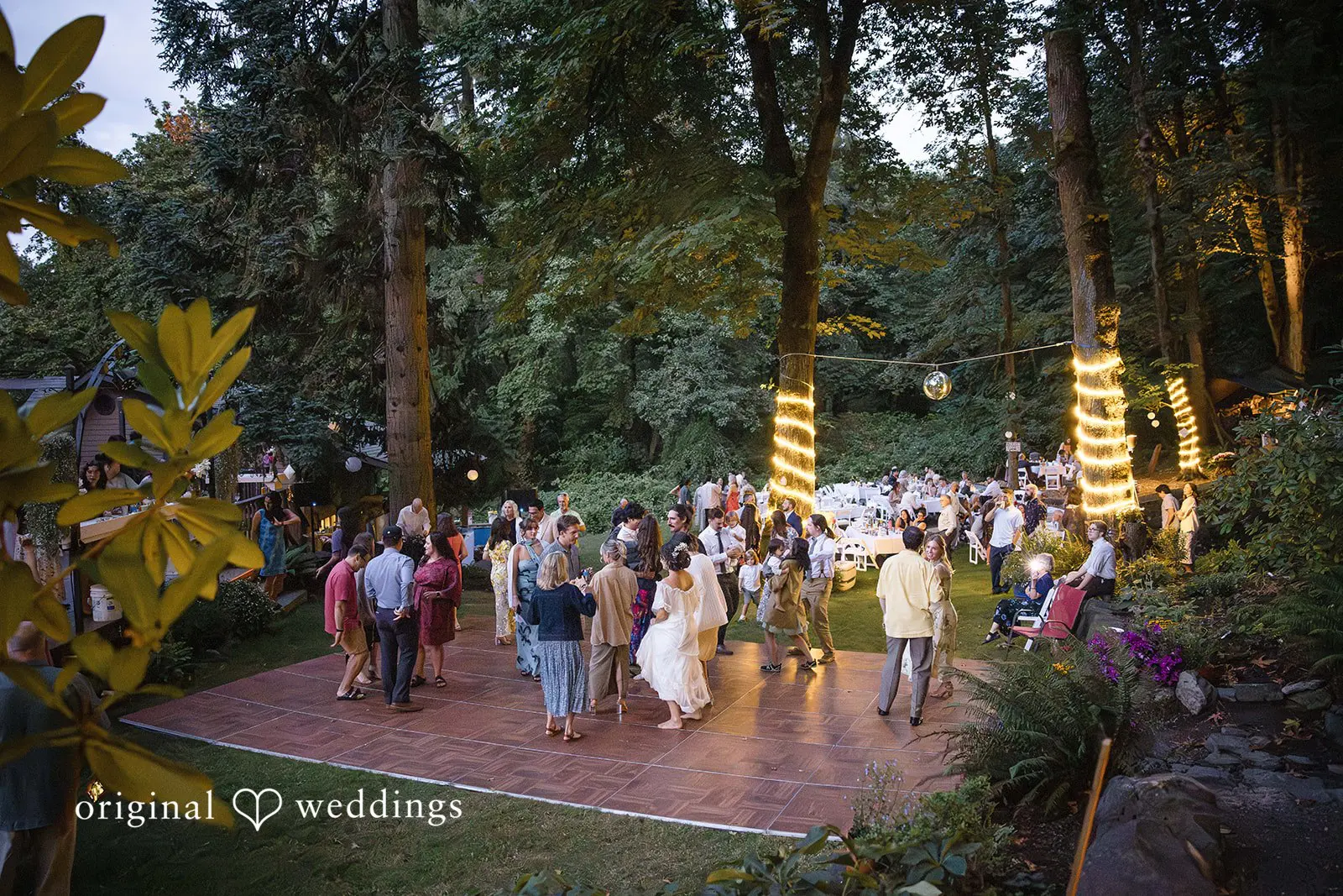 Oregon Backyard Wedding // Nicolette & Michael -