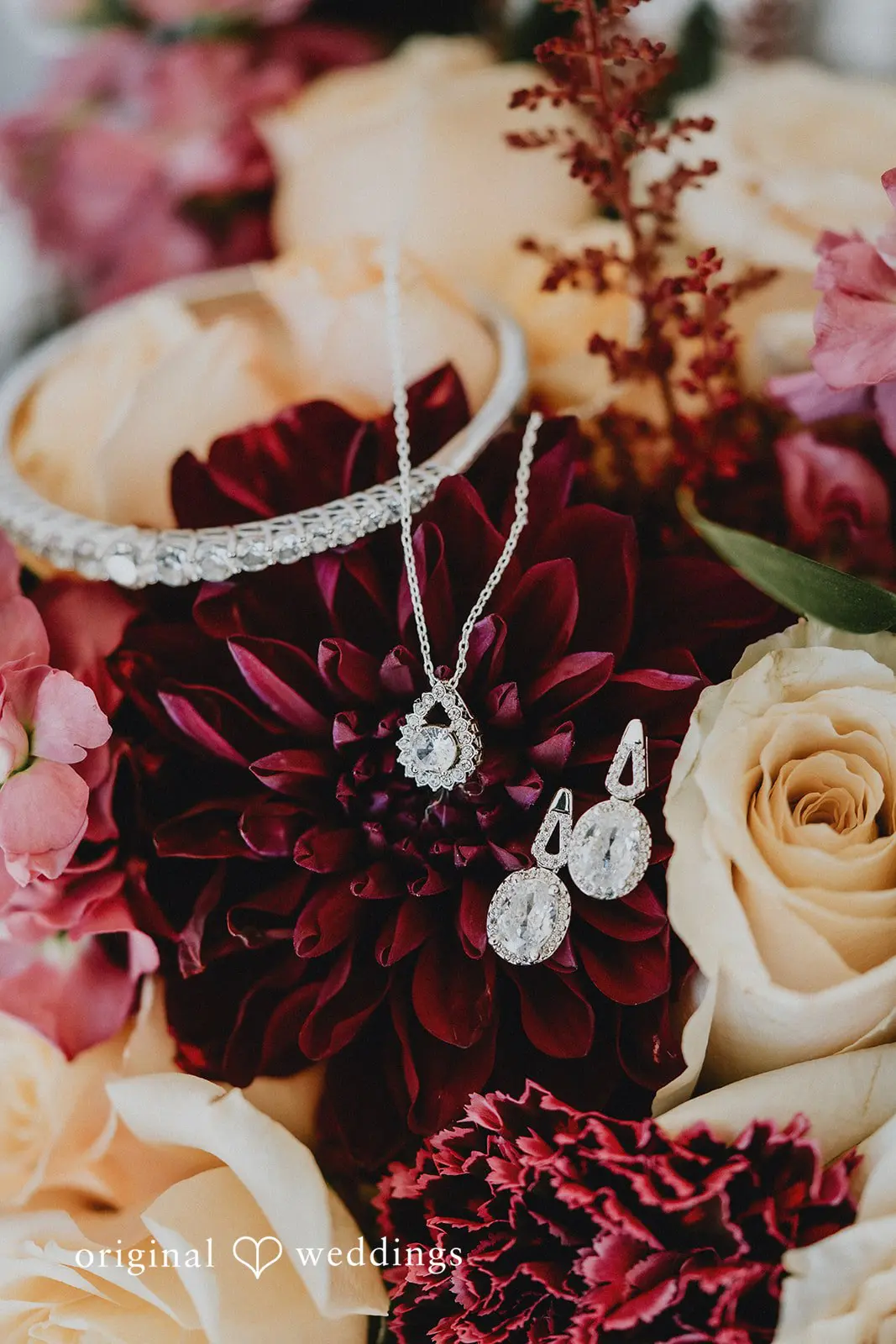 Tiffany + Justin Orlando Backyard Wedding // Tiffany & Justin -