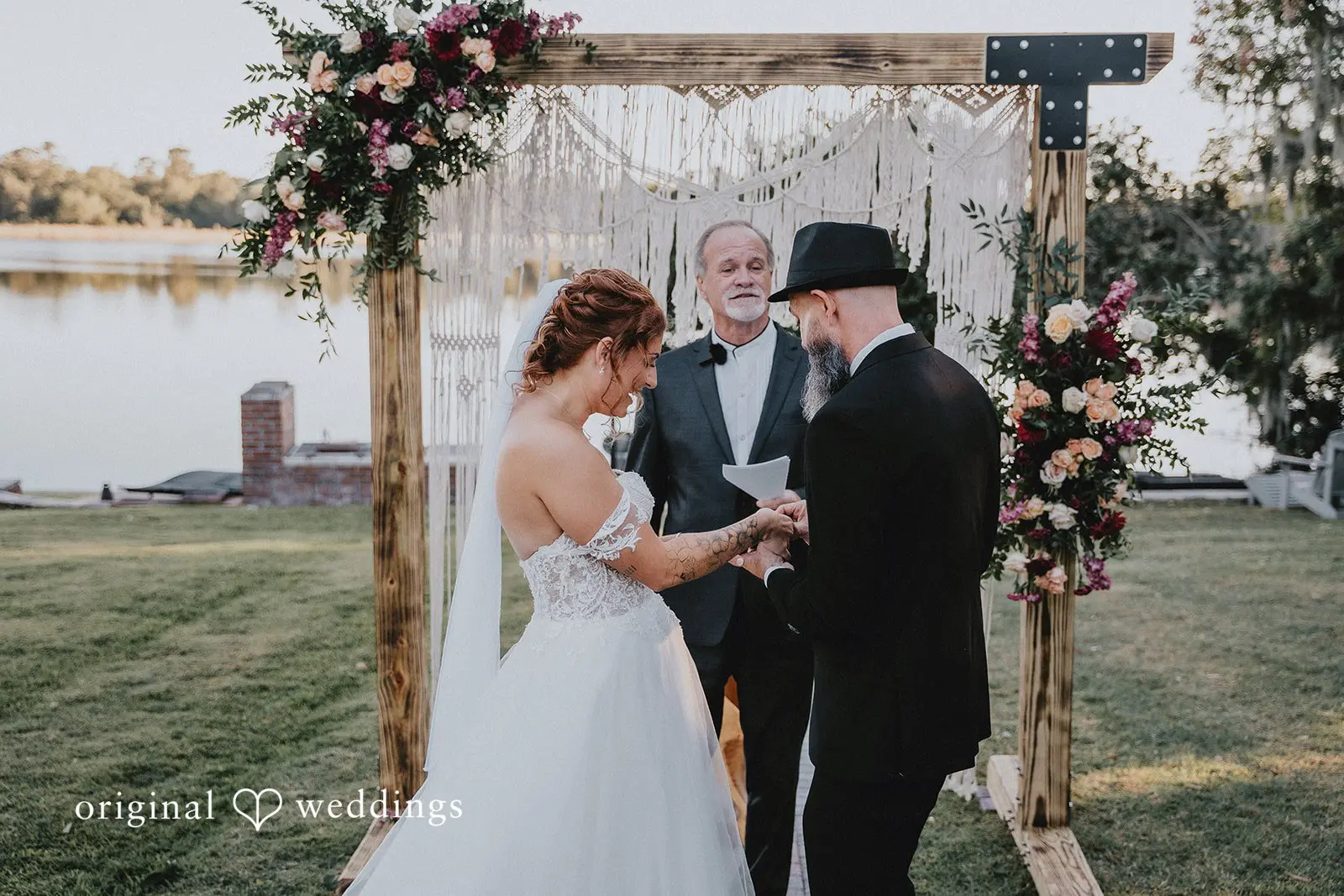 Tiffany + Justin Orlando Backyard Wedding // Tiffany & Justin -