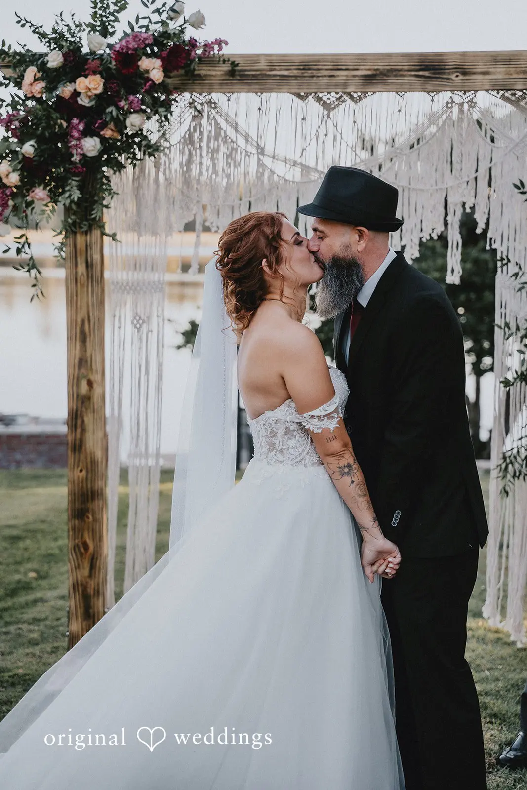 Tiffany + Justin Orlando Backyard Wedding // Tiffany & Justin -