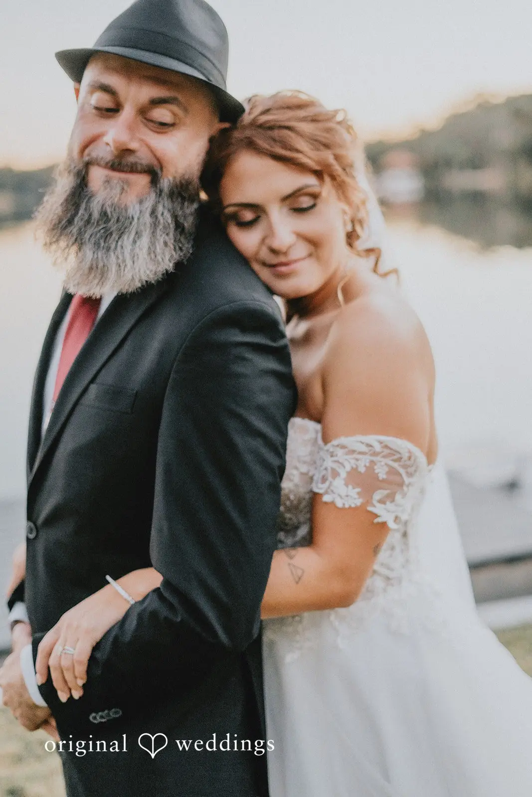 Tiffany + Justin Orlando Backyard Wedding // Tiffany & Justin -