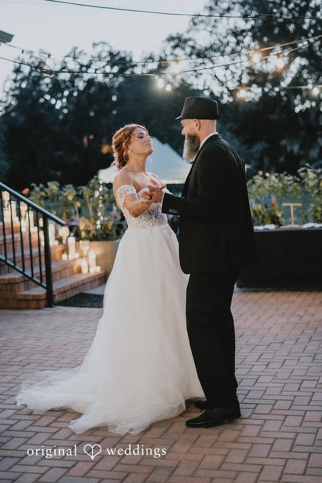 Tiffany + Justin Orlando Backyard Wedding // Tiffany & Justin -