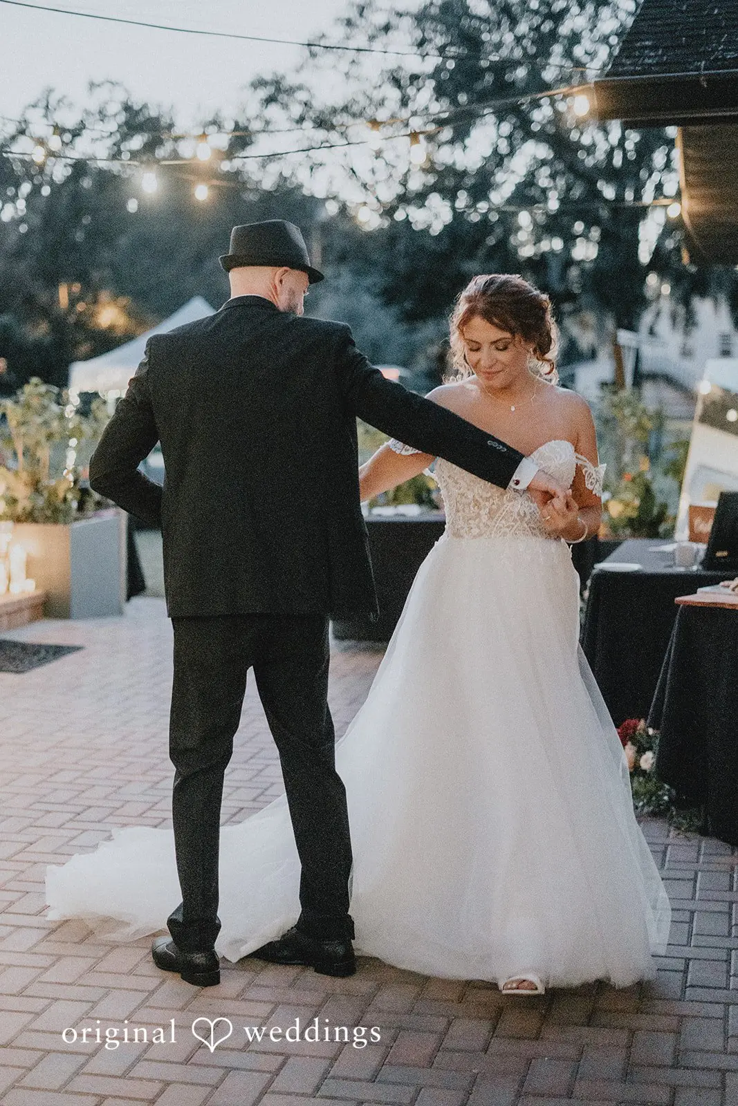 Tiffany + Justin Orlando Backyard Wedding // Tiffany & Justin -