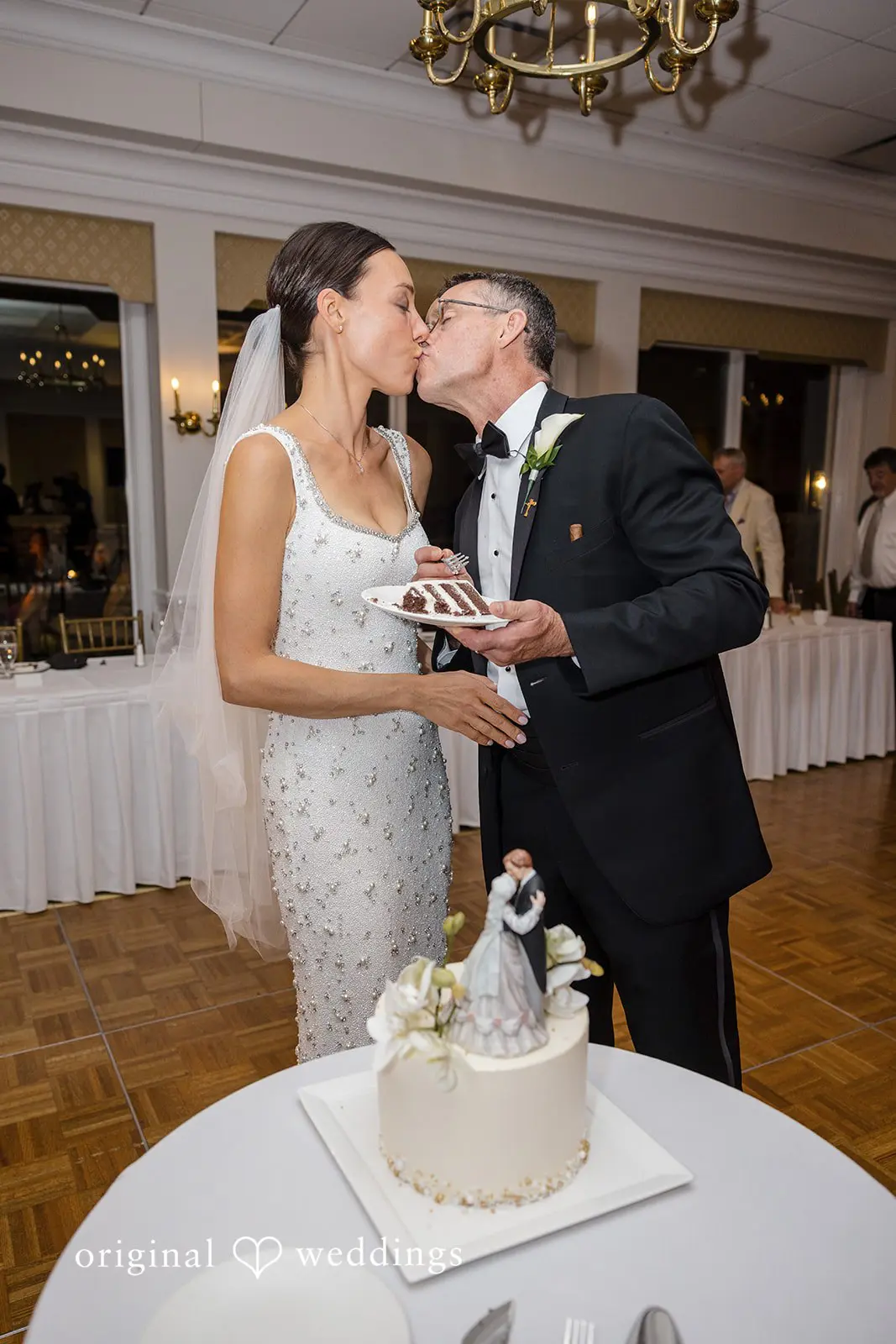 Laura + Luther Park Ridge Country Club Wedding // Laura & Luther -