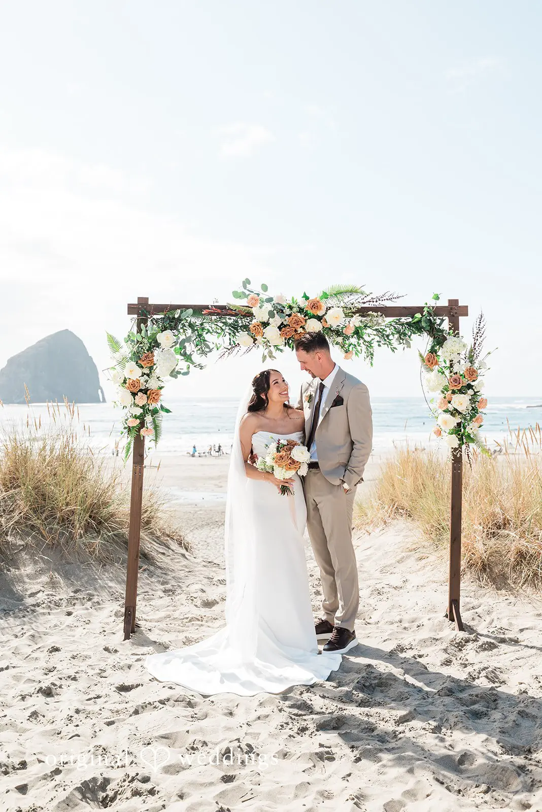 Cody + Jenna Pelican Brewery Wedding // Cody & Jenna -