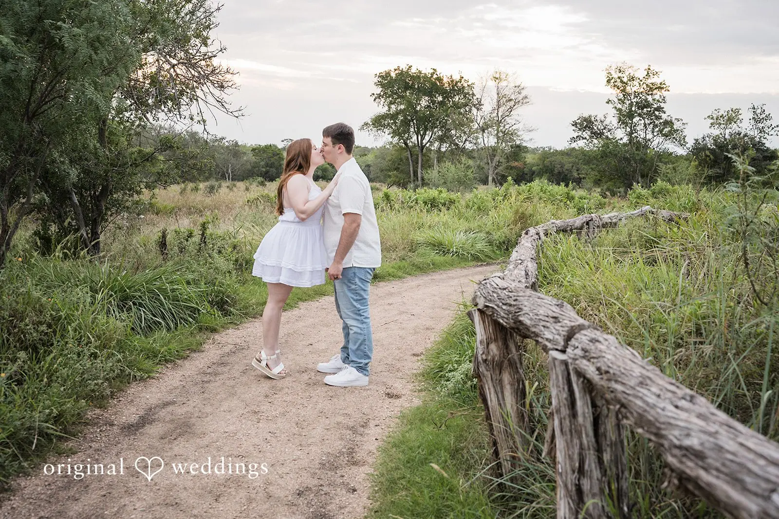 Avery + Alex Phil Hardberger Park Engagement // Avery & Alex -