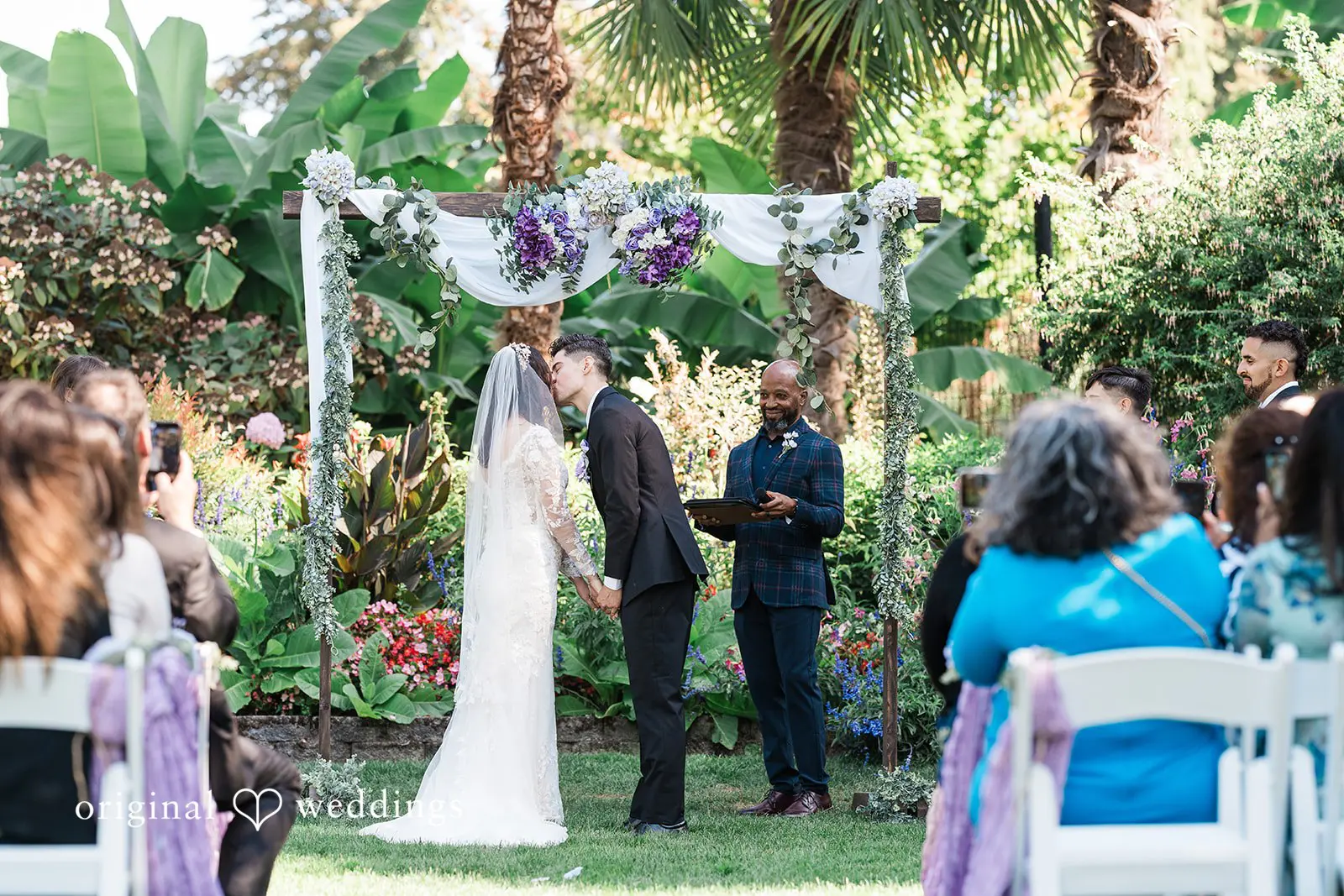 Mirella + Tobias Point Defiance Pagoda Wedding // Mirella & Tobias -