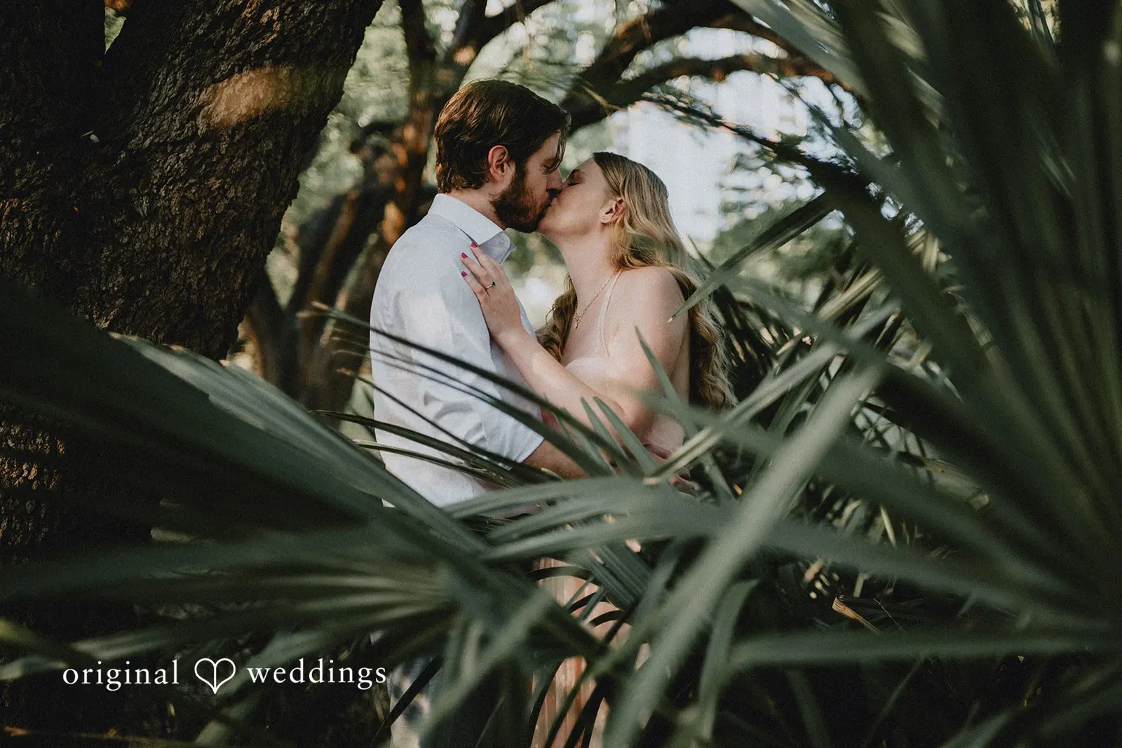 Beth + Jared Retro Boats ATX Engagement // Beth & Jared -
