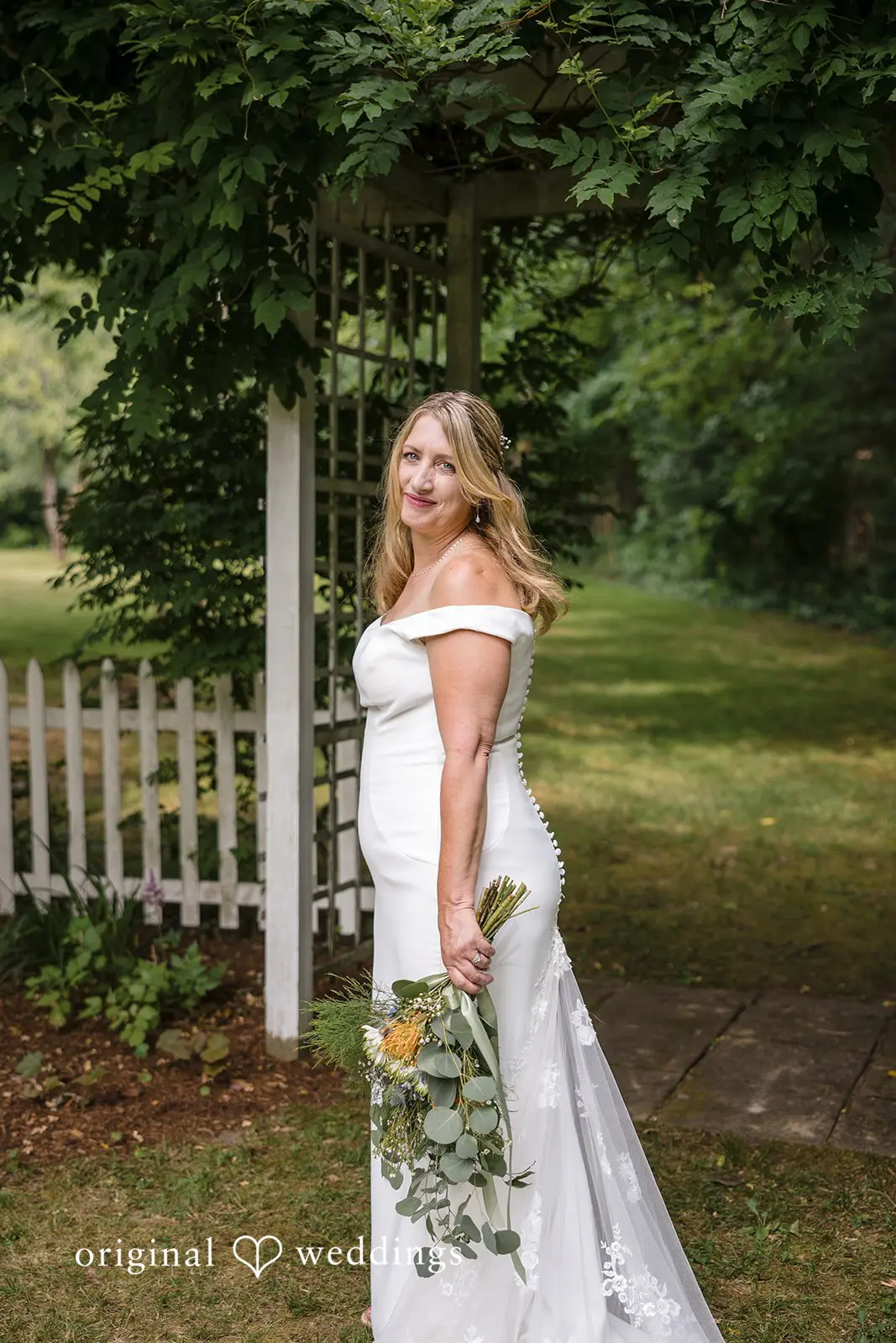 Rhode Island Backyard Wedding // Destiny & Scott -