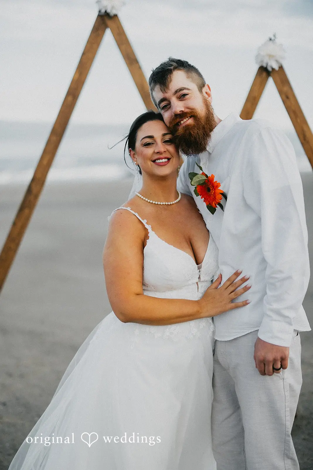 Kassi + Nolan Roads End Beach Wedding // Kassi & Nolan -
