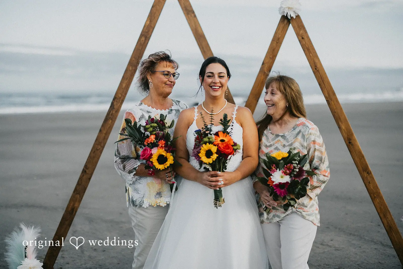 Kassi + Nolan Roads End Beach Wedding // Kassi & Nolan -