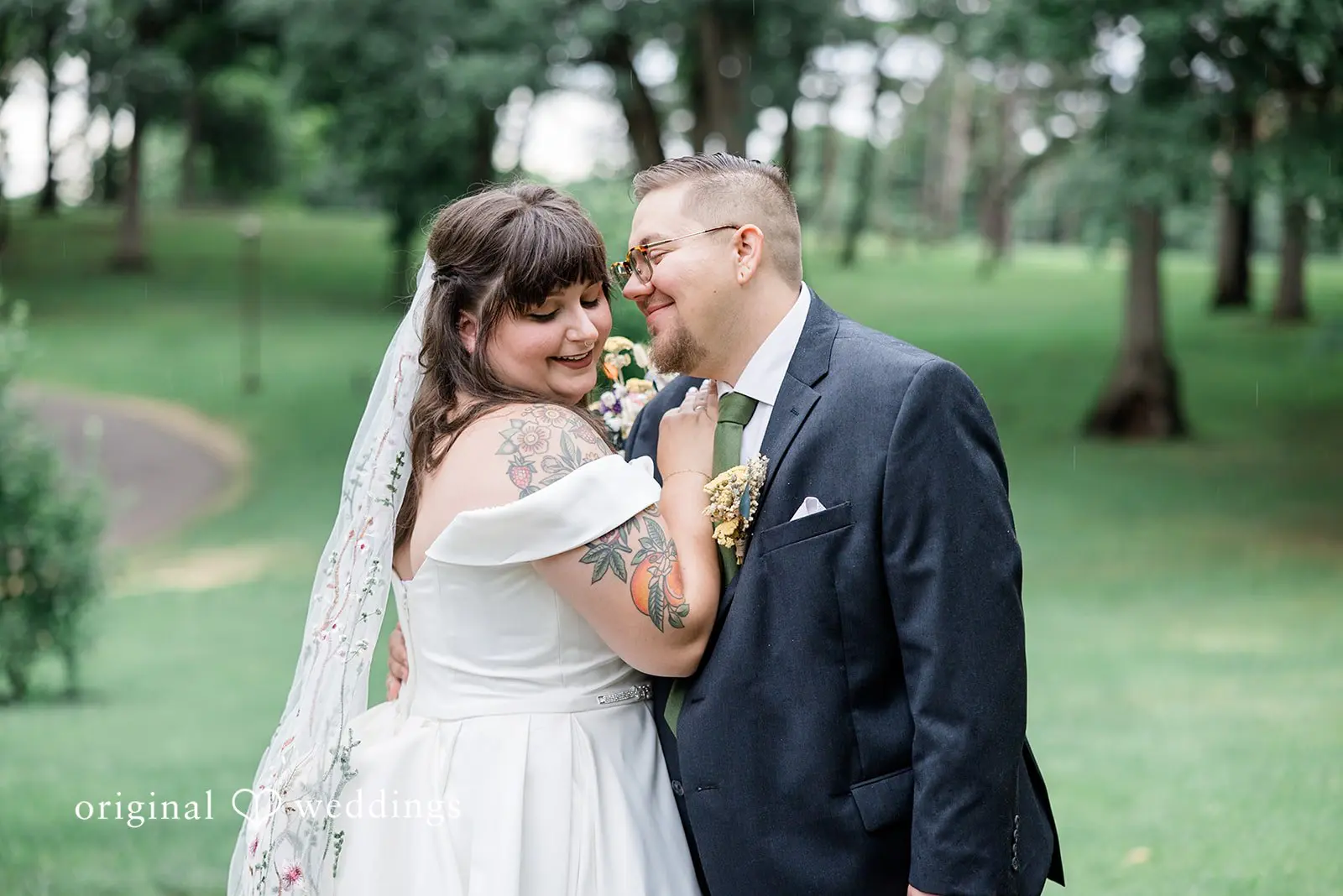 Kaitlyn + Ezra Rockford Museum Park Wedding // Kaitlyn & Ezra -