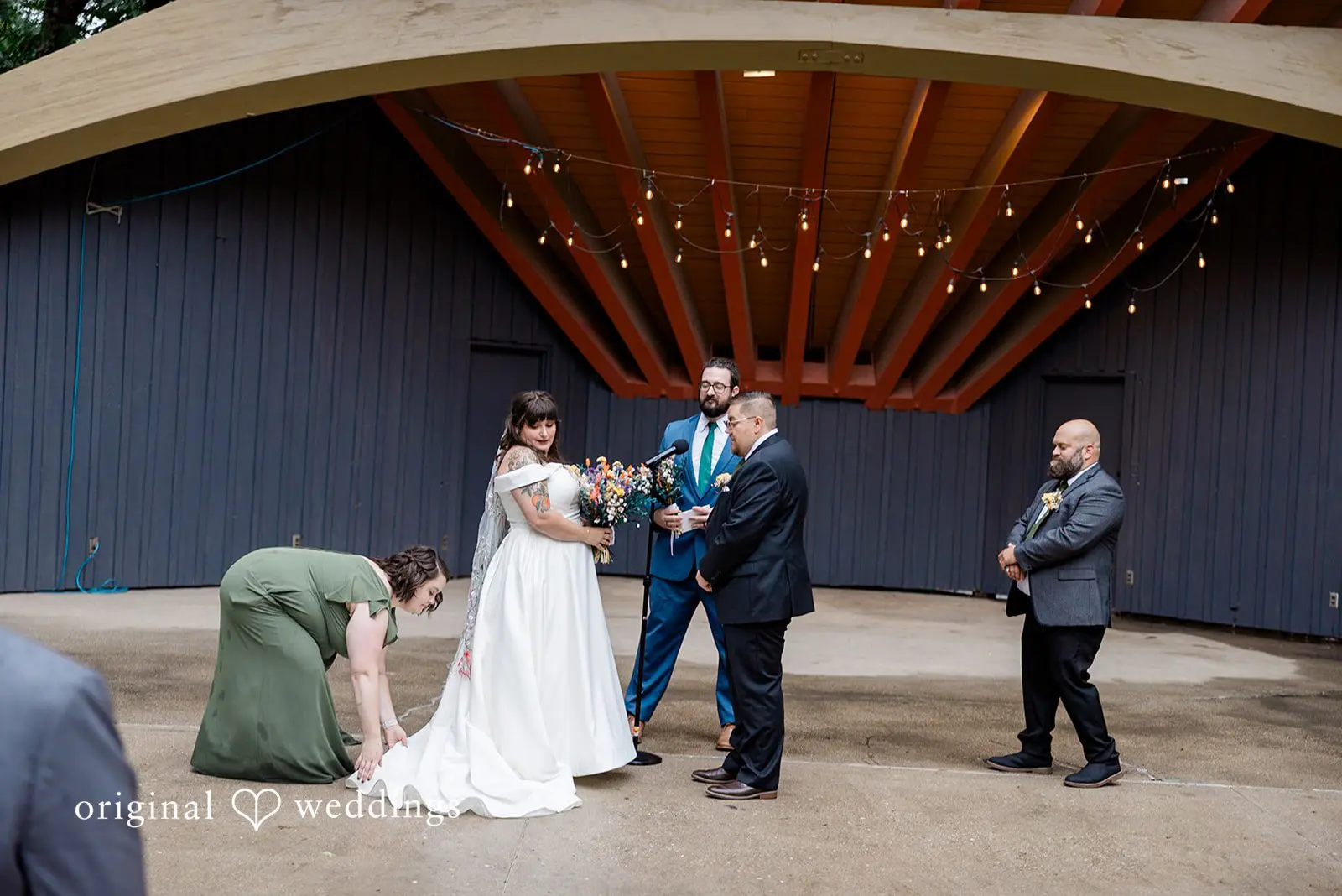 Kaitlyn + Ezra Rockford Museum Park Wedding // Kaitlyn & Ezra -