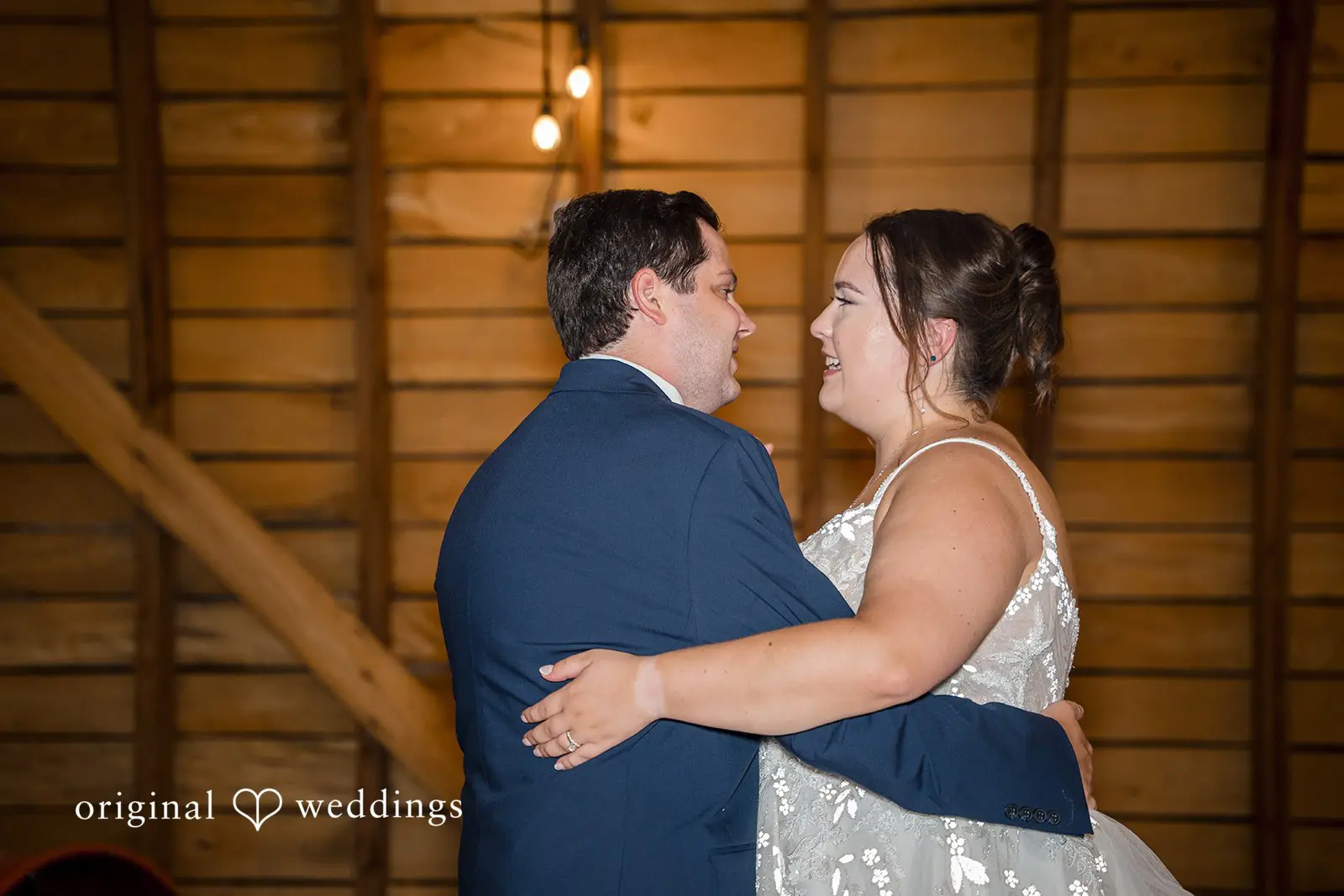 Rustique Barn Wedding // Mariana & Alexey -