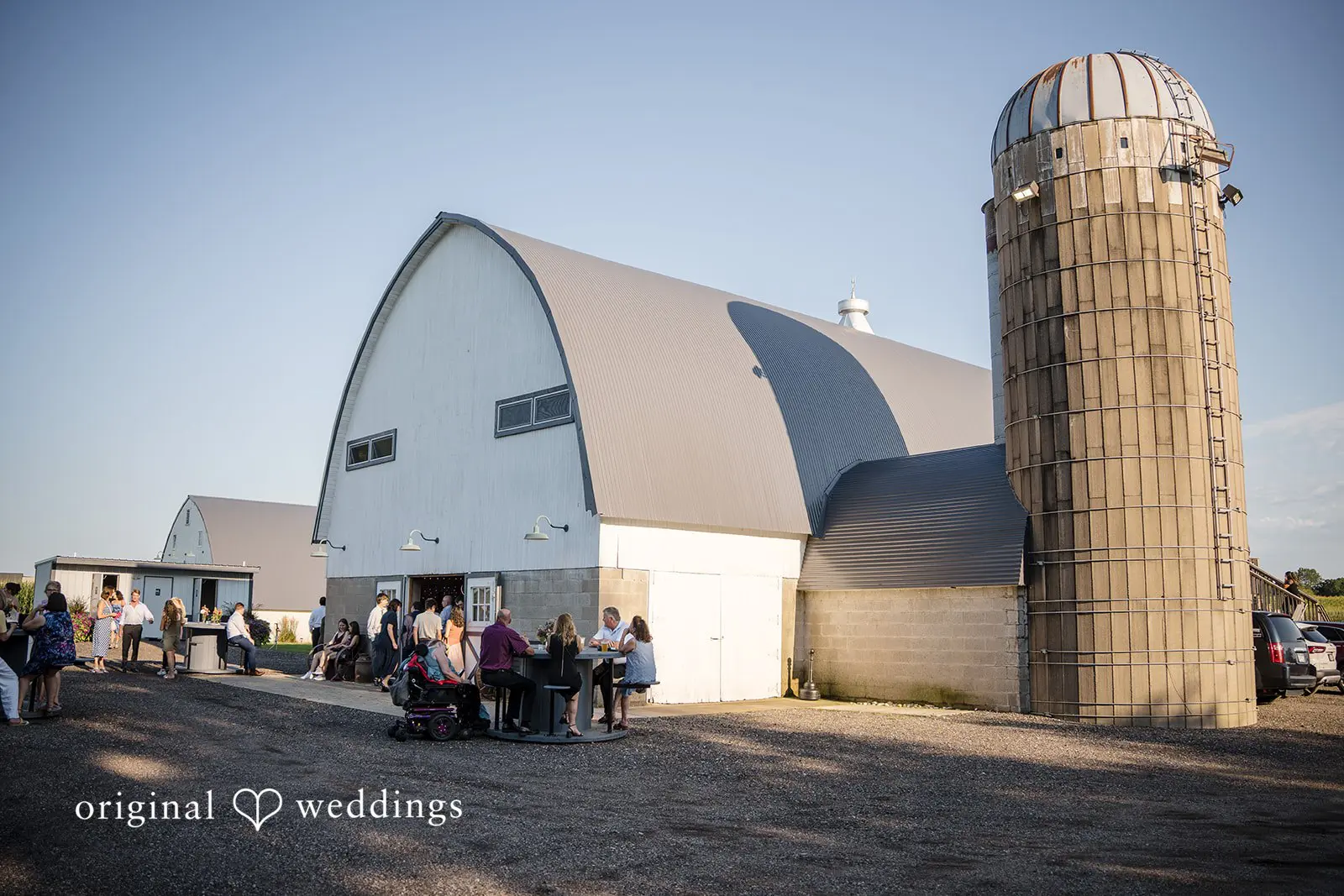 Rustique Barn Wedding // Mariana & Alexey -