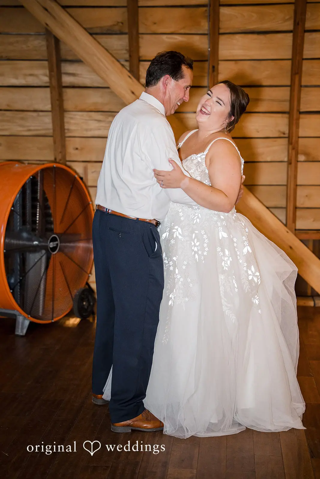 Rustique Barn Wedding // Mariana & Alexey -