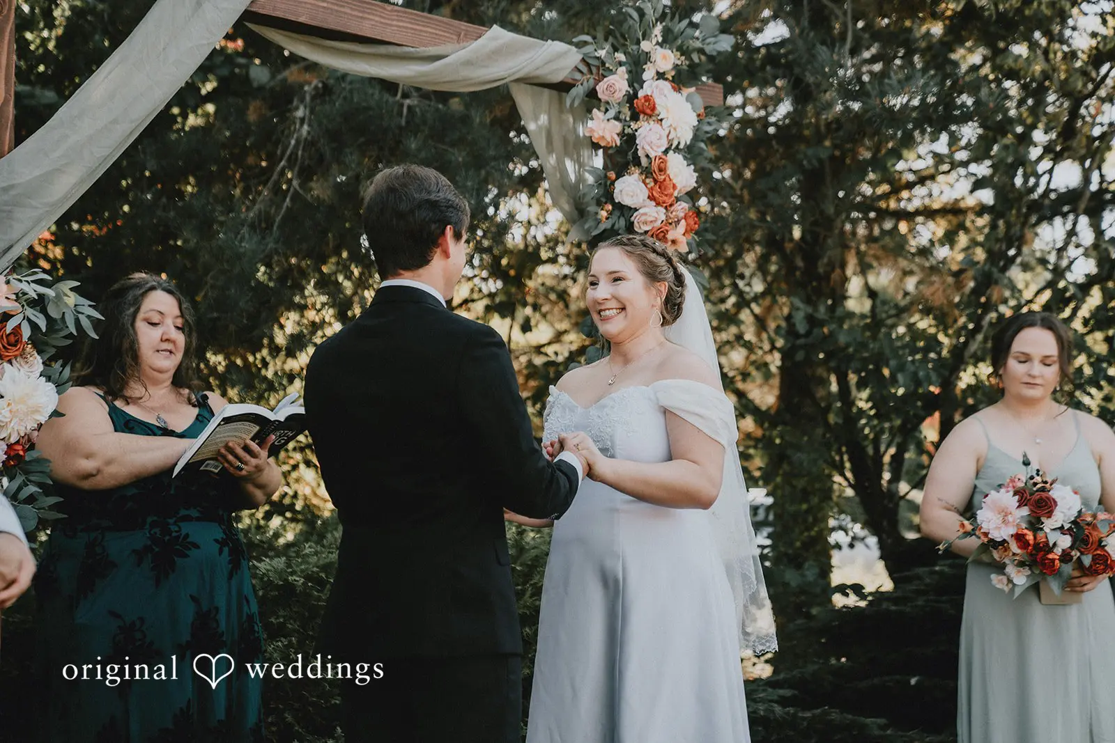 Graham + Ashlyn Rusty Barn Estates Wedding // Graham & Ashlyn -