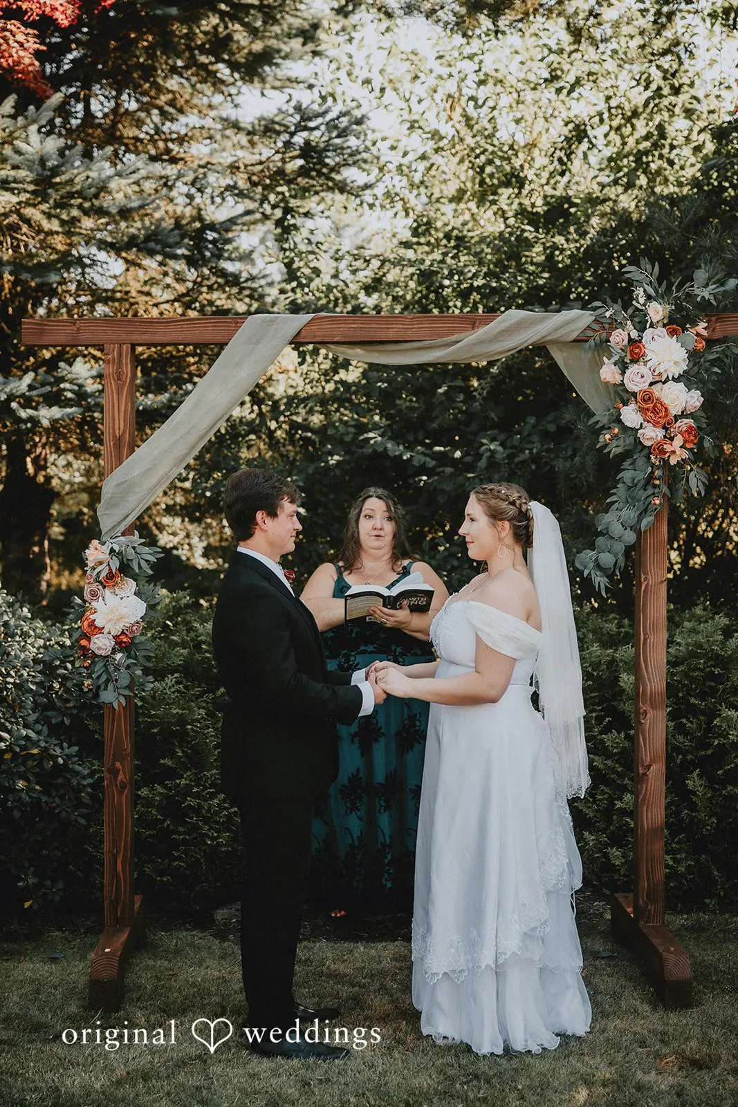 Graham + Ashlyn Rusty Barn Estates Wedding // Graham & Ashlyn -