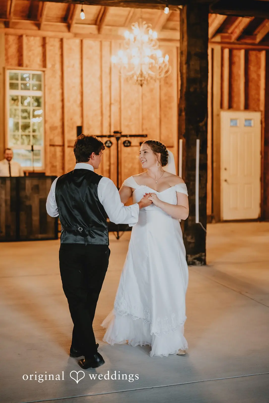 Graham + Ashlyn Rusty Barn Estates Wedding // Graham & Ashlyn -