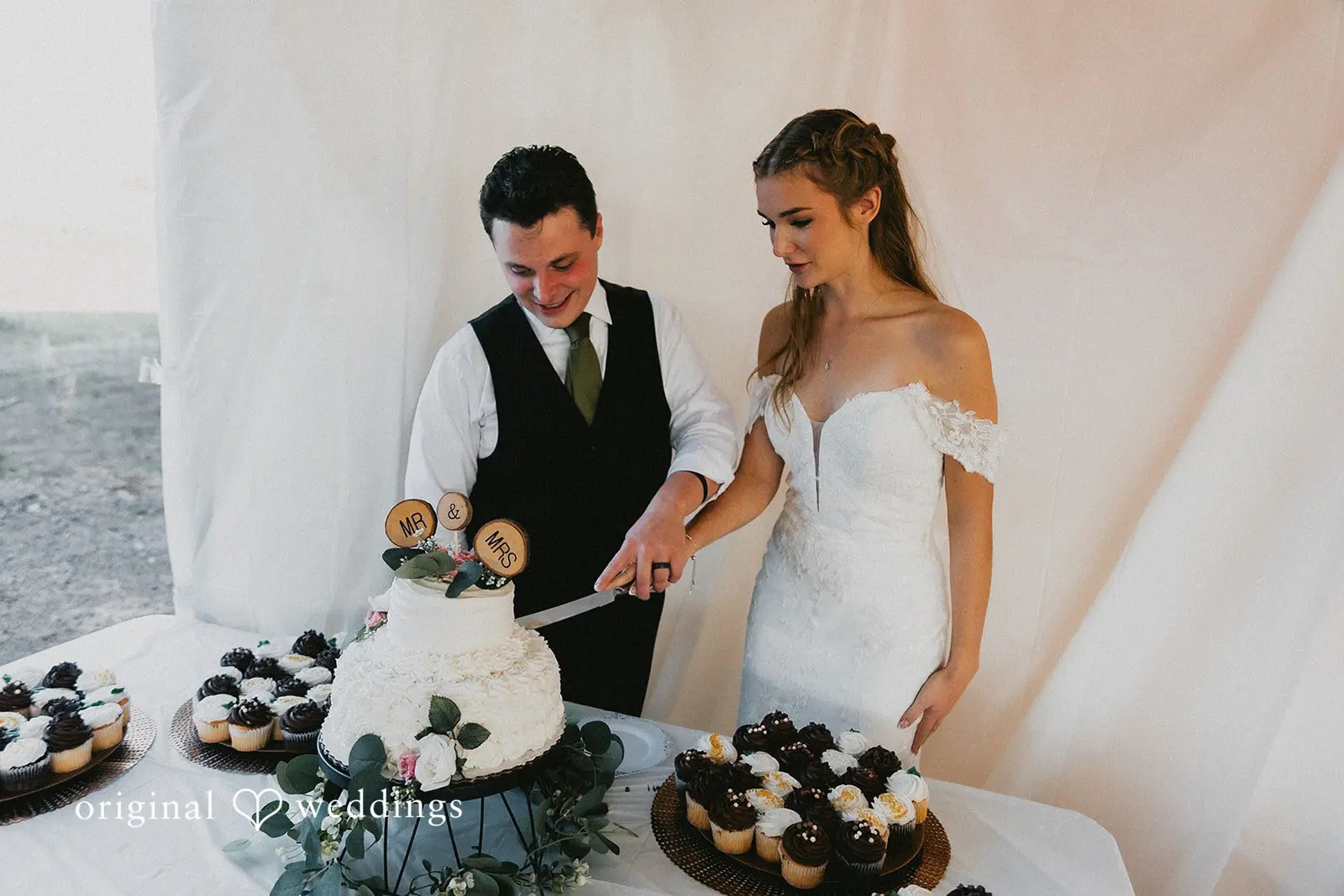 Sarah + Caleb Salem Realife Church Wedding // Sarah & Caleb -