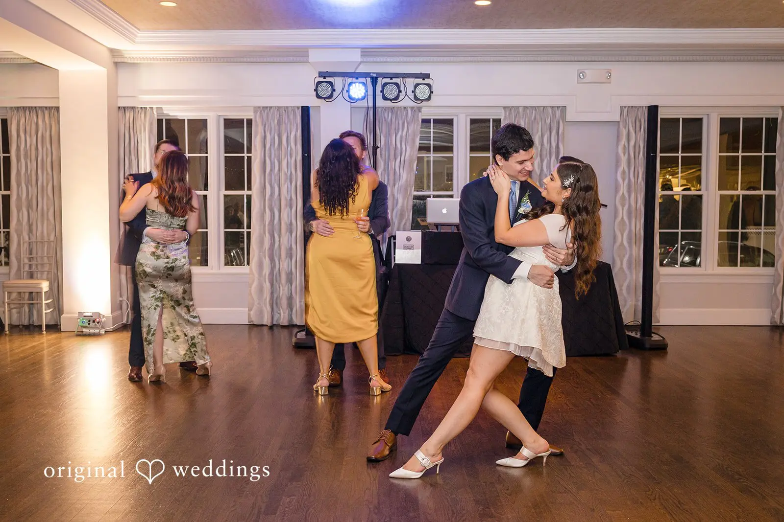 Julie + Tyler Saphire Estate Wedding // Julie & Tyler -
