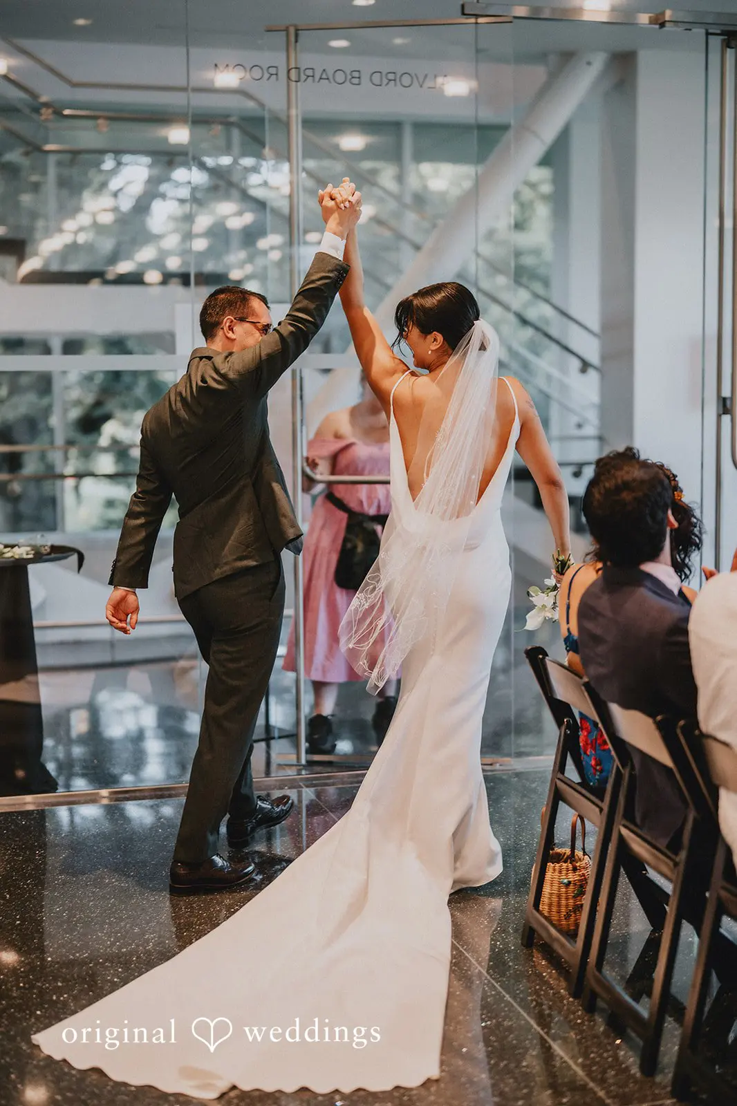 Jackie + Phoenix Seattle Asian Art Museum Wedding // Phoenix & Jackie -