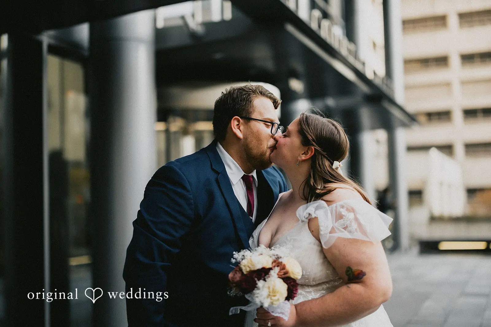 Seattle Municipal Courthouse Wedding // Arjuna & Shaely -