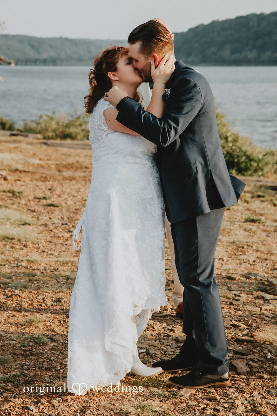 Rachel + Brandon Sequoyah State Park Lodge Wedding // Rachel & Brandon -