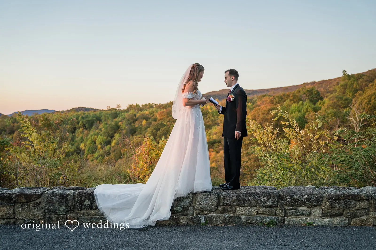 John + Jesse Shenandoah NP Jewell Hollow Overlook Wedding // John & Jesse -