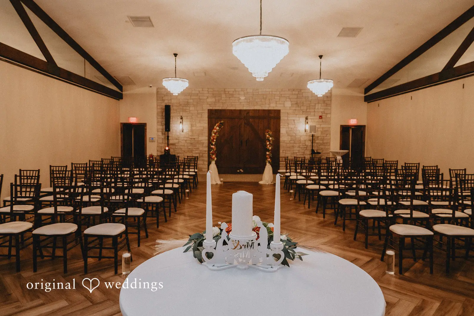 Jessica + Kevin Signature Barn Banquet Hall Wedding // Jessica & Kevin -