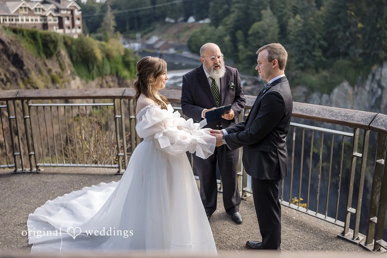 Lela + Michael Snoqualmie Falls Wedding // Lela & Michael -