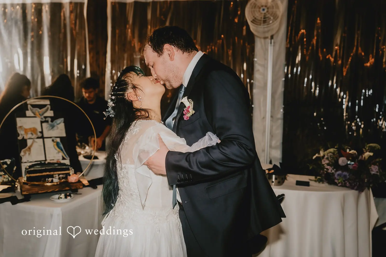Corin + Gengyi Stone Zoo Wedding // Corin & Gengyi -
