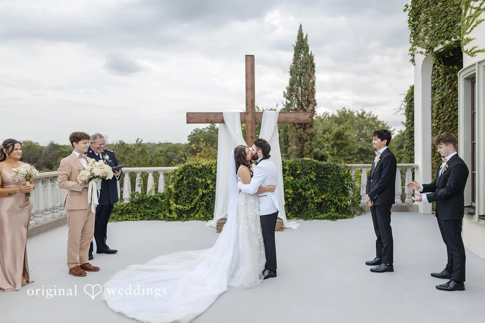 Stoney Ridge Villa Wedding // Allison & Dillion -