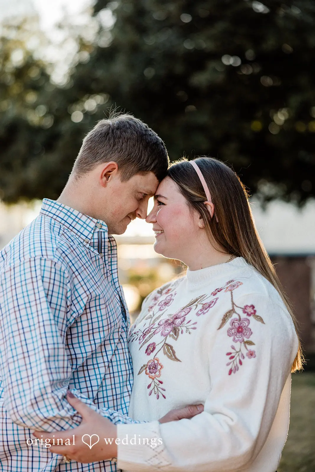 Riley + Lyndsay Sundance Square In Downtown Fort Worth Engagement // Riley & Lyndsay -