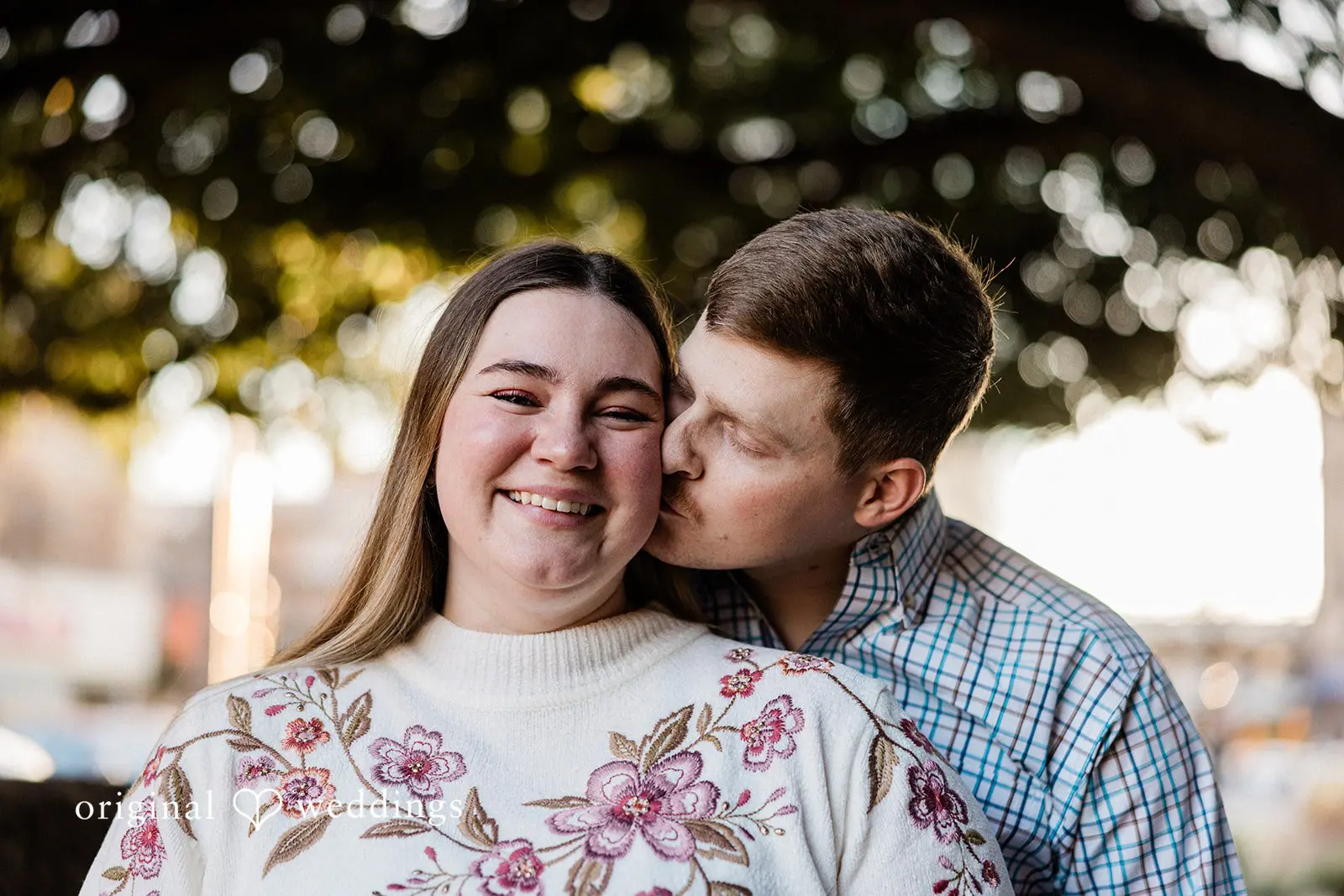 Riley + Lyndsay Sundance Square In Downtown Fort Worth Engagement // Riley & Lyndsay -