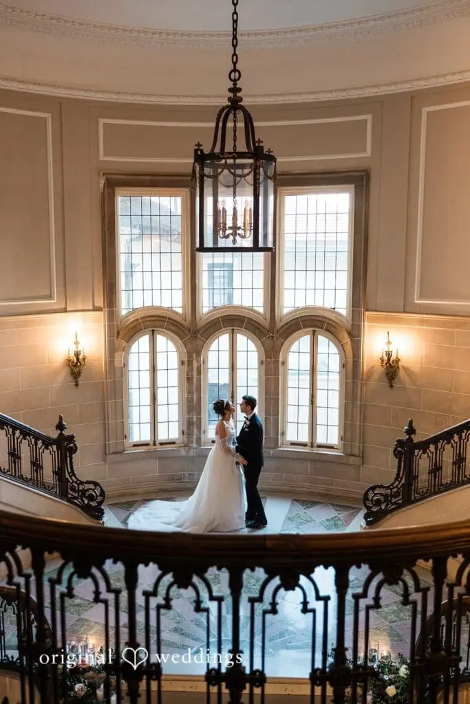 The Armour House Wedding // Samantha & James in Airy Style -