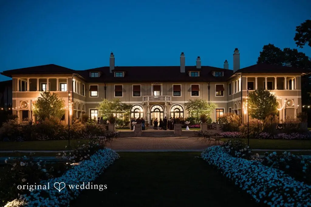 The Armour House Wedding // Samantha & James in Airy Style -