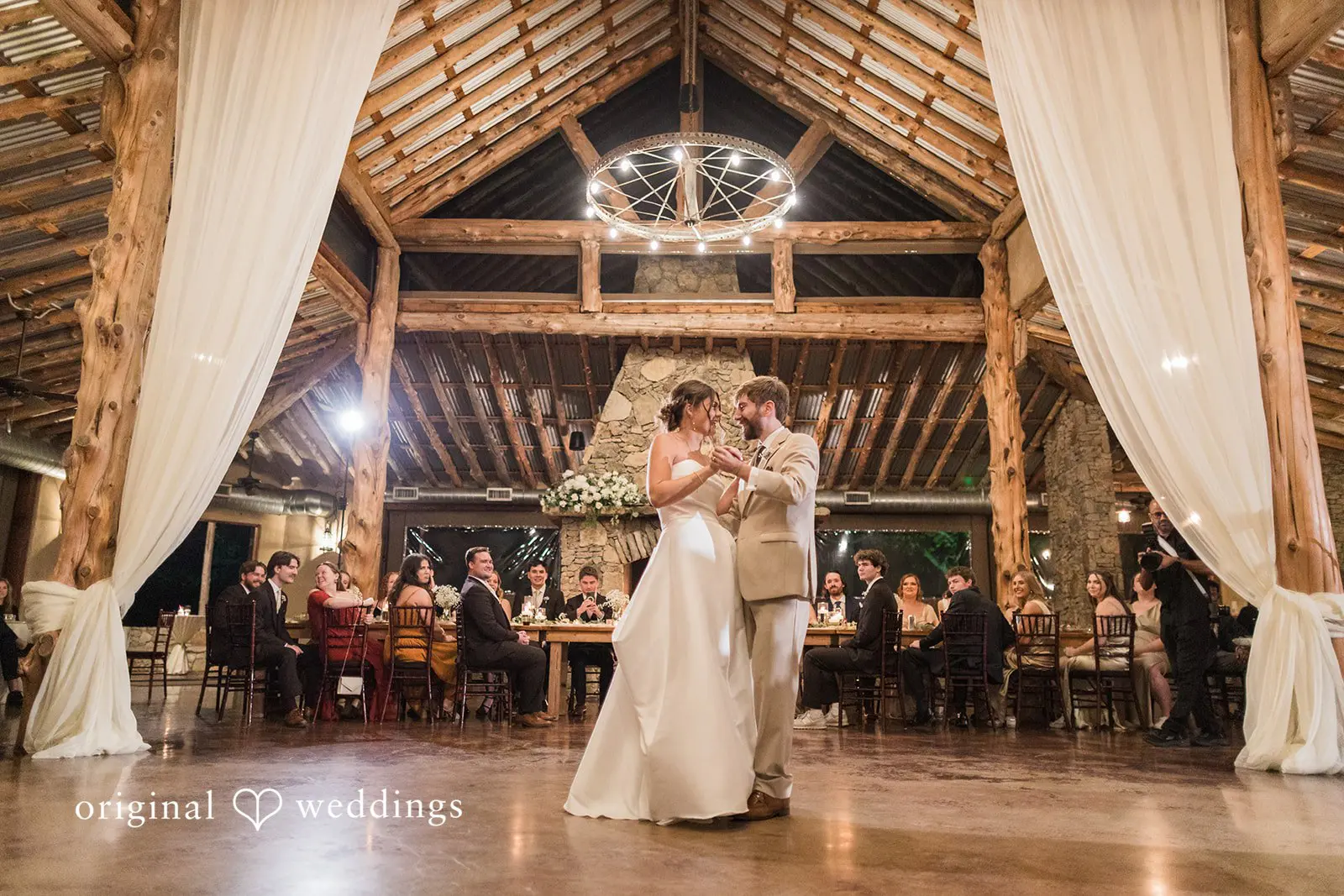 Jared + Brooke The Brooks at Weatherford Wedding // Jared & Brooke -