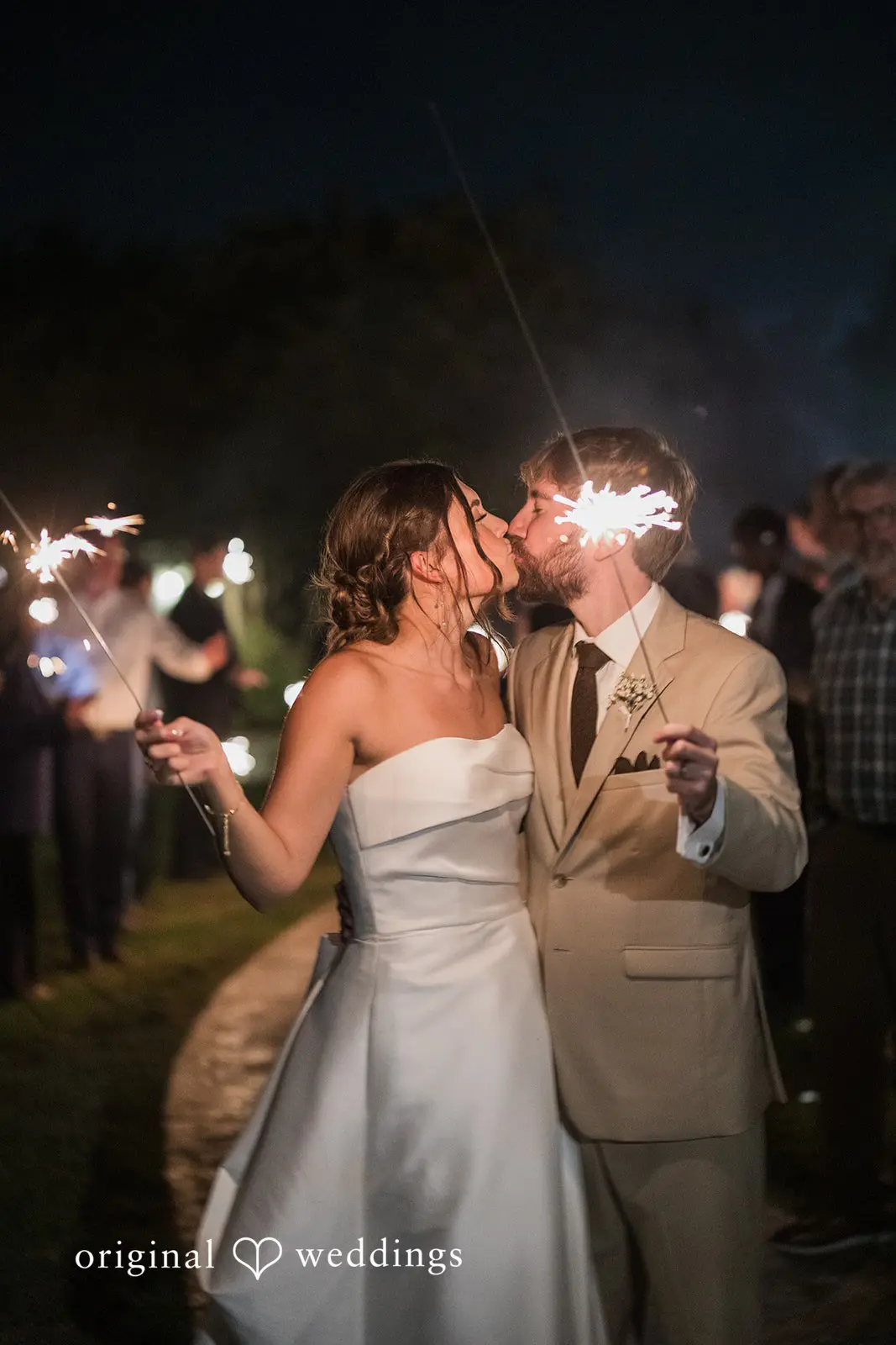 Jared + Brooke The Brooks at Weatherford Wedding // Jared & Brooke -