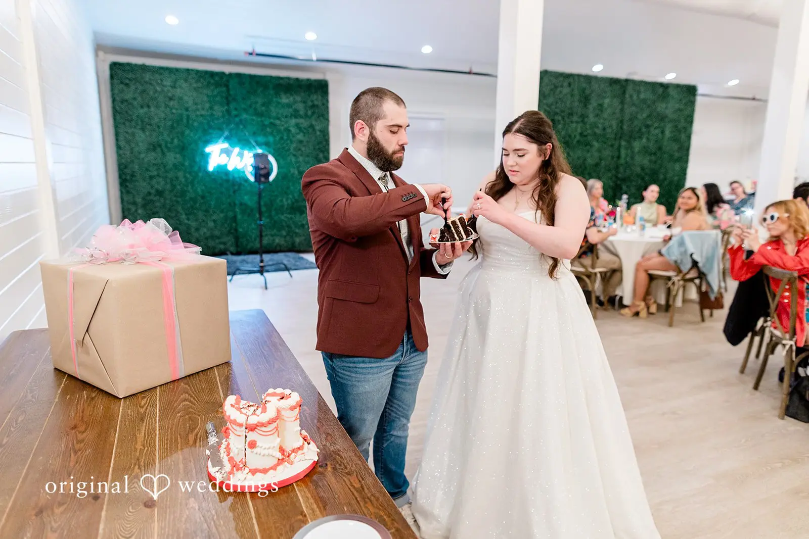 Jillian + Darrell The Cinnamon Barn Wedding // Jillian & Darrell -