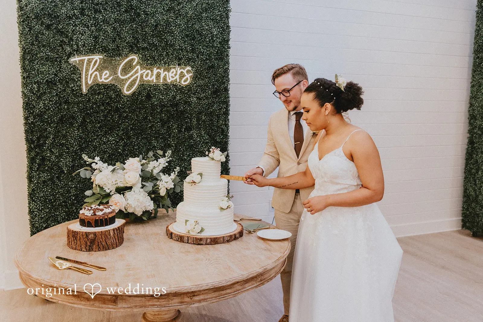 Kaleb + Kiera The Cinnamon Barn Wedding // Kiera & Kaleb -
