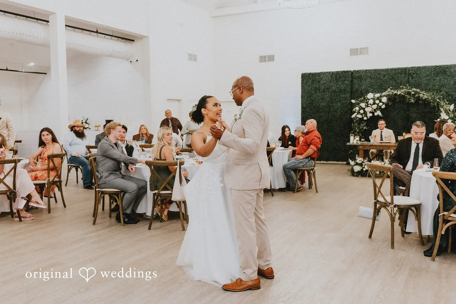 Kaleb + Kiera The Cinnamon Barn Wedding // Kiera & Kaleb -