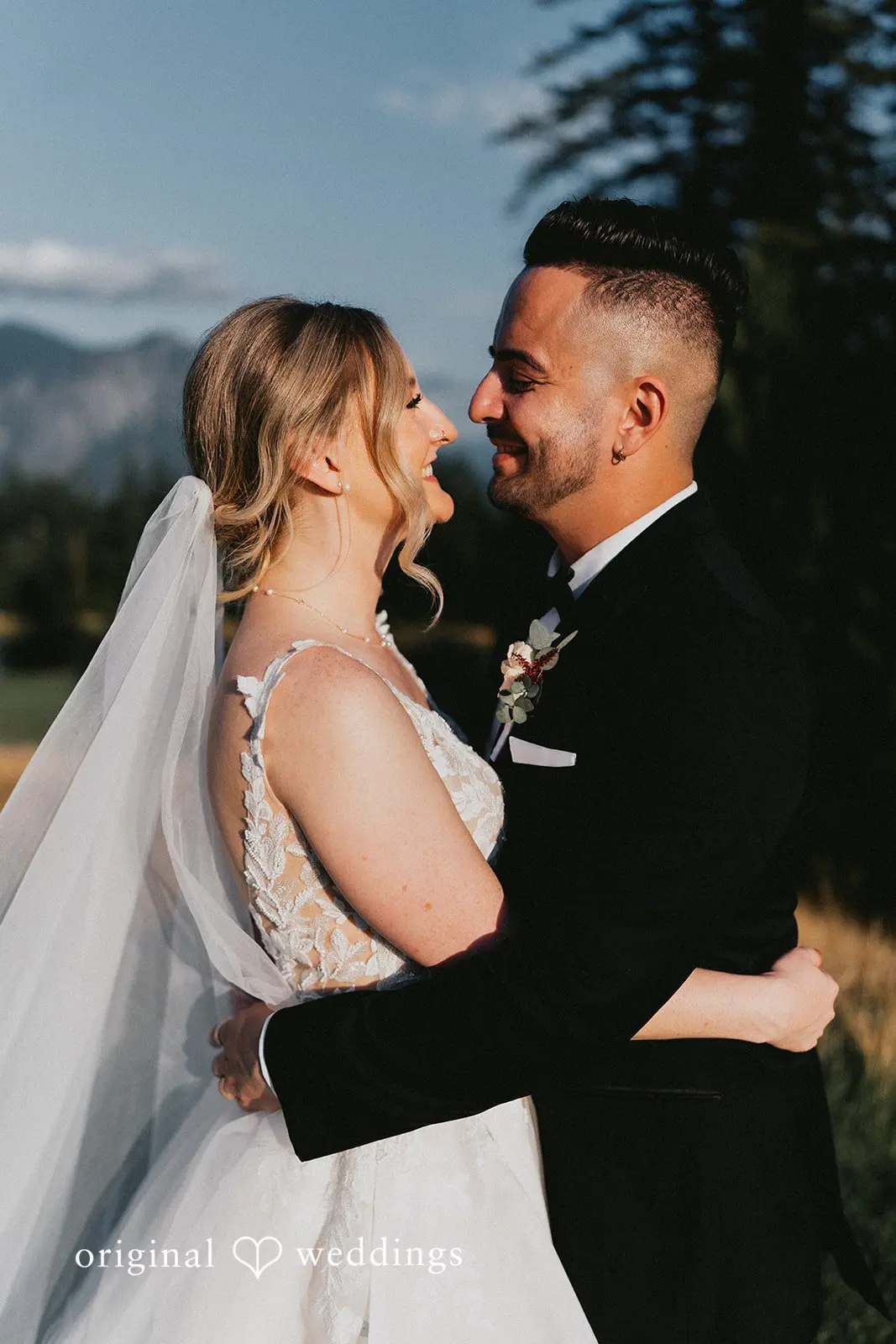 Melissa + Jeffrey The Club at Snoqualmie Ridge Wedding // Melissa & Jeffrey -