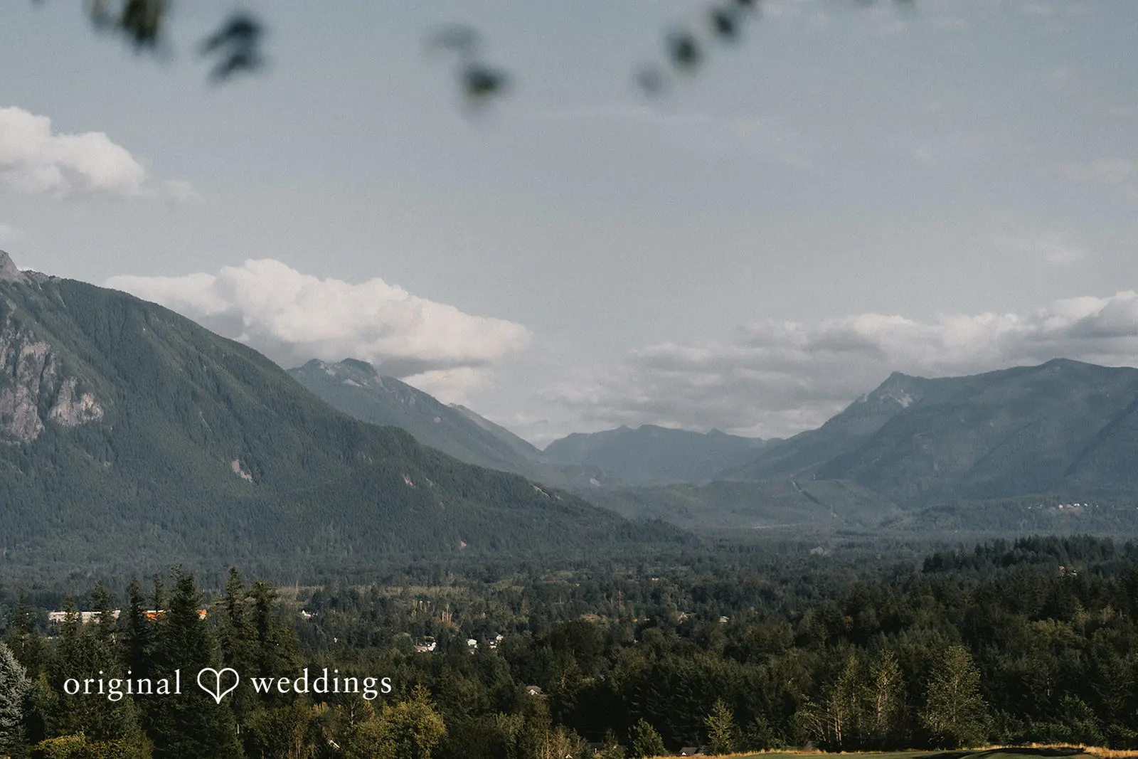Melissa + Jeffrey The Club at Snoqualmie Ridge Wedding // Melissa & Jeffrey -