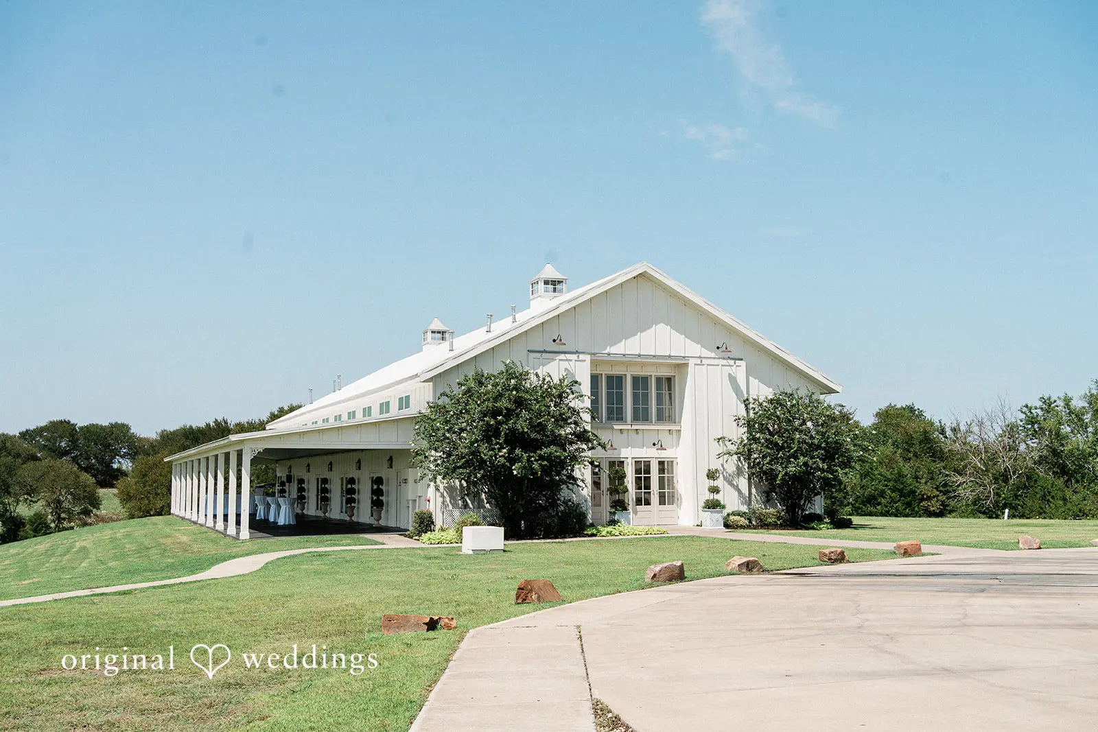 The Grand Ivory Wedding // Price & Owen -