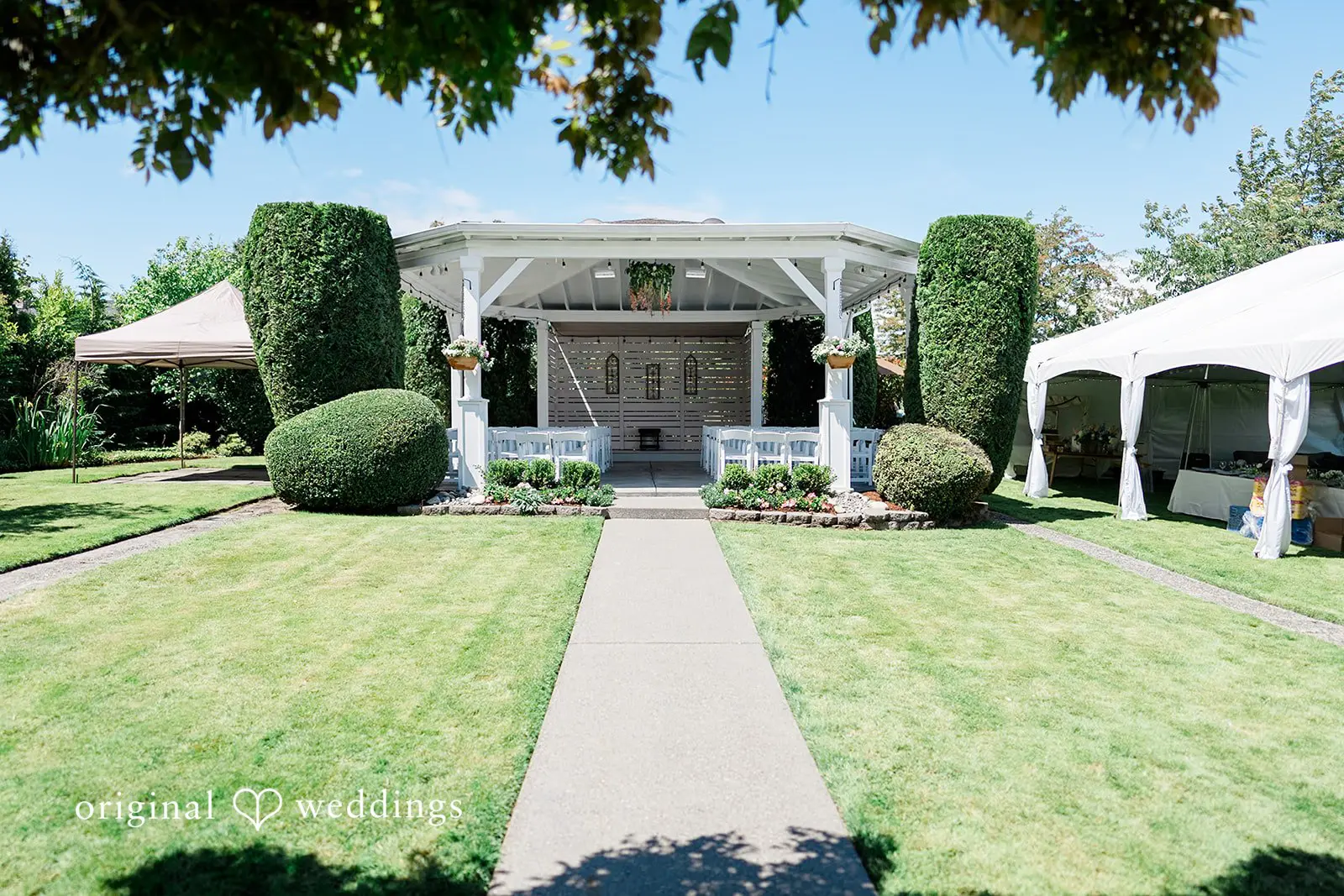 Kendall + Dean The Nantucket Inn Anacortes Wedding // Kendall & Dean -