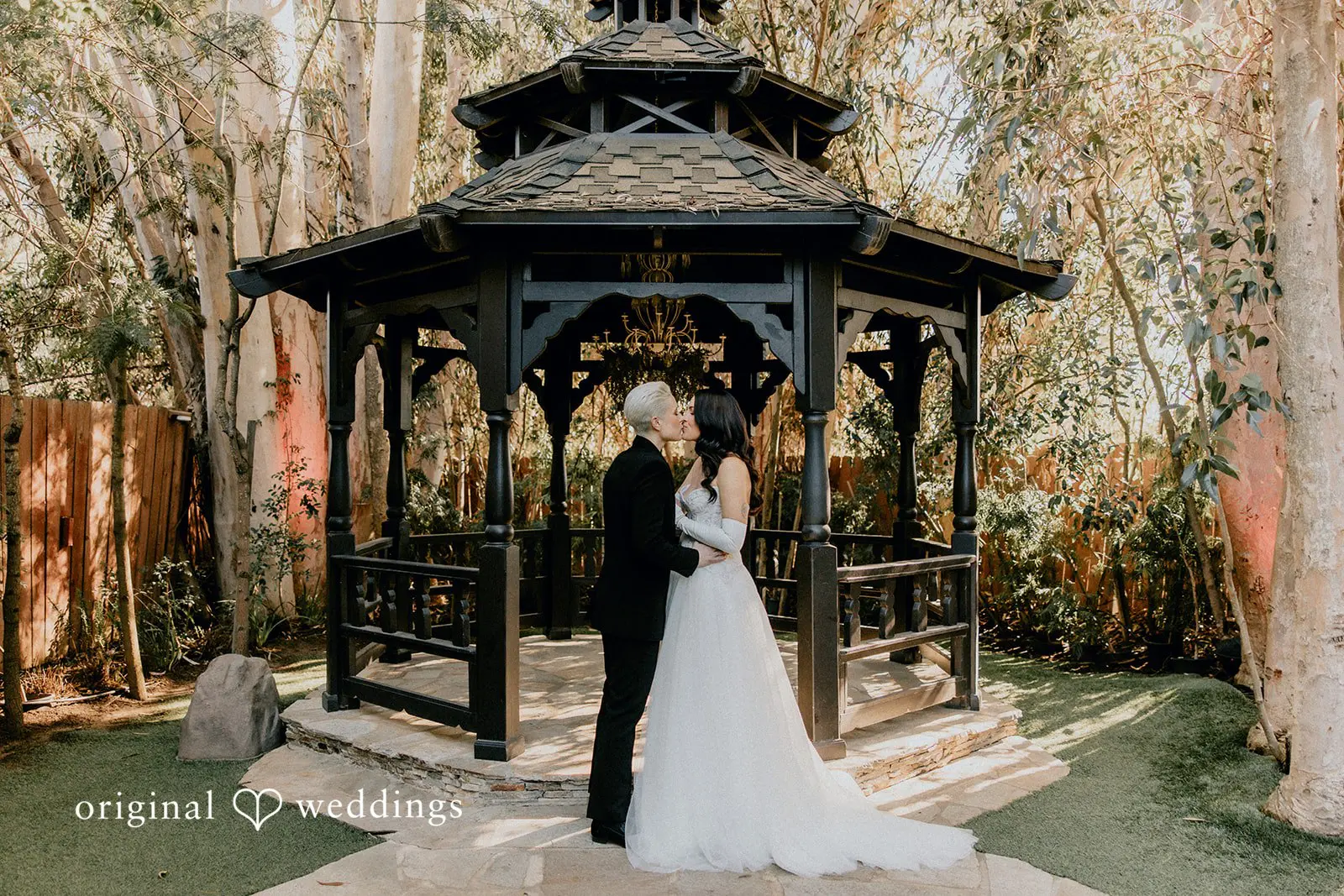 Lauren + Kaila Twin Oaks House Wedding // Lauren & Kaila -