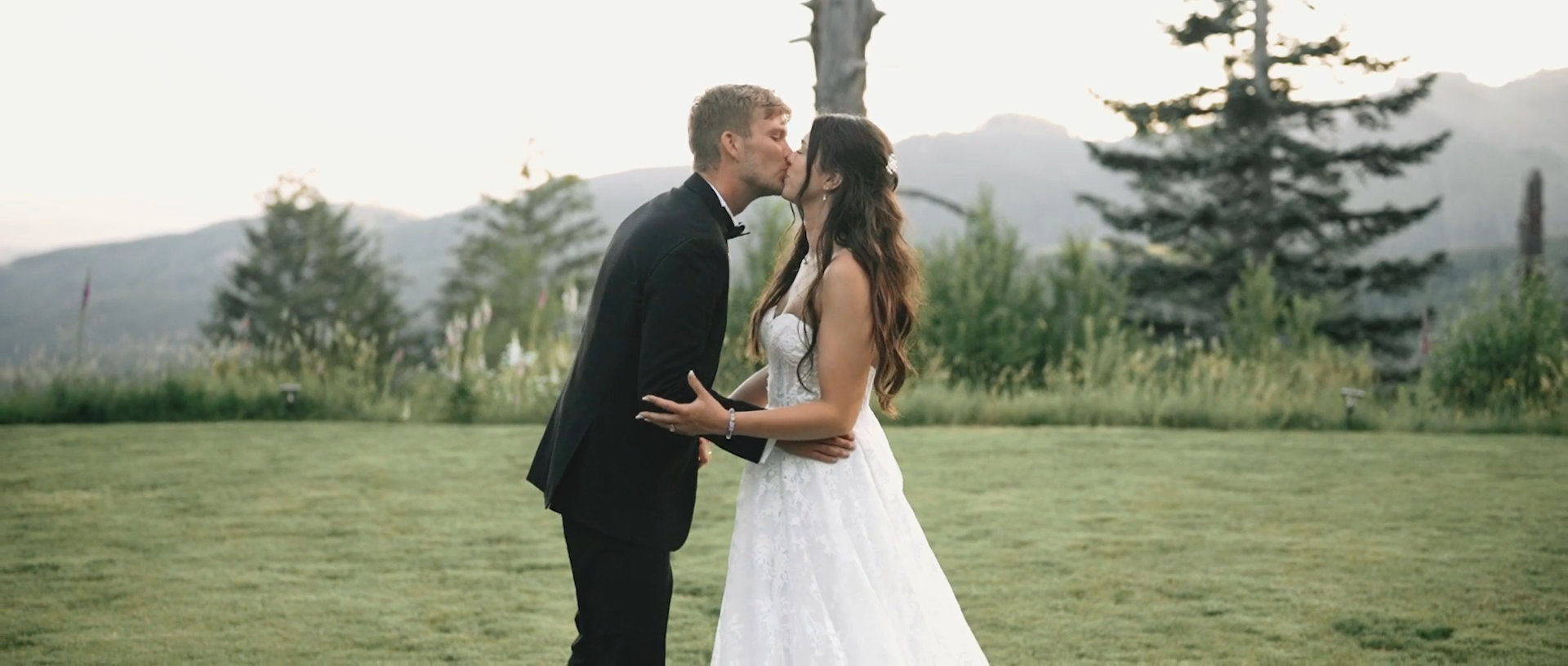 Noble Ridge Tree Deck Wedding Video // Karli & Logan -