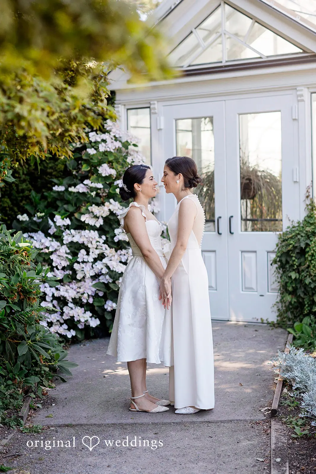 Juliana + Andrea Volunteer Park Conservatory Wedding // Juliana & Andrea -